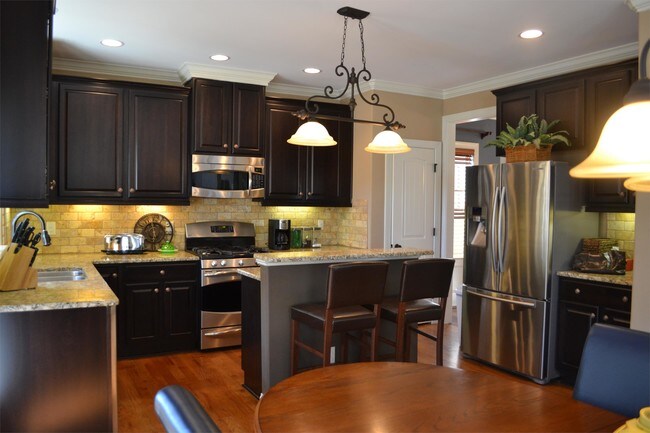 Building Photo - 1112 Heritage Knoll Dr