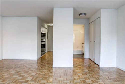 Foto del edificio - 505 W 54th St