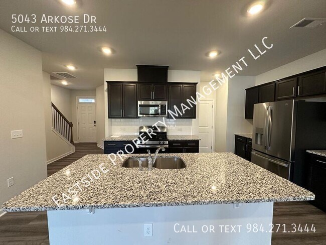 Foto del edificio - 5043 Arkose Dr