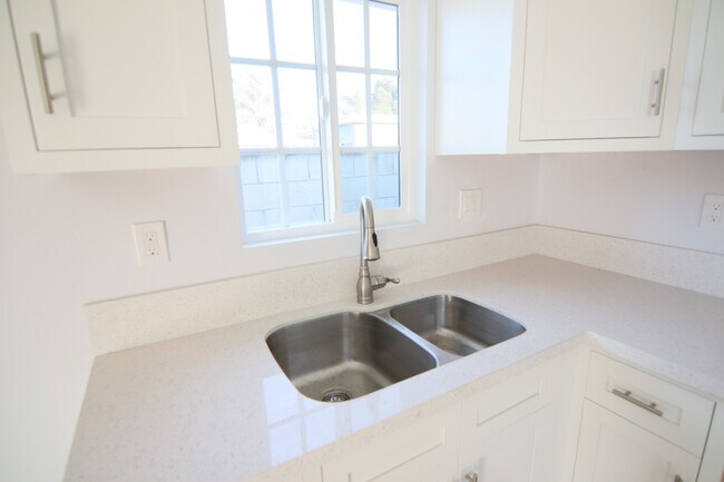 Foto del edificio - 1231 E 53rd St