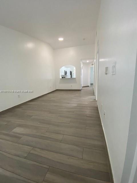 Building Photo - 935 NE 34th Ave