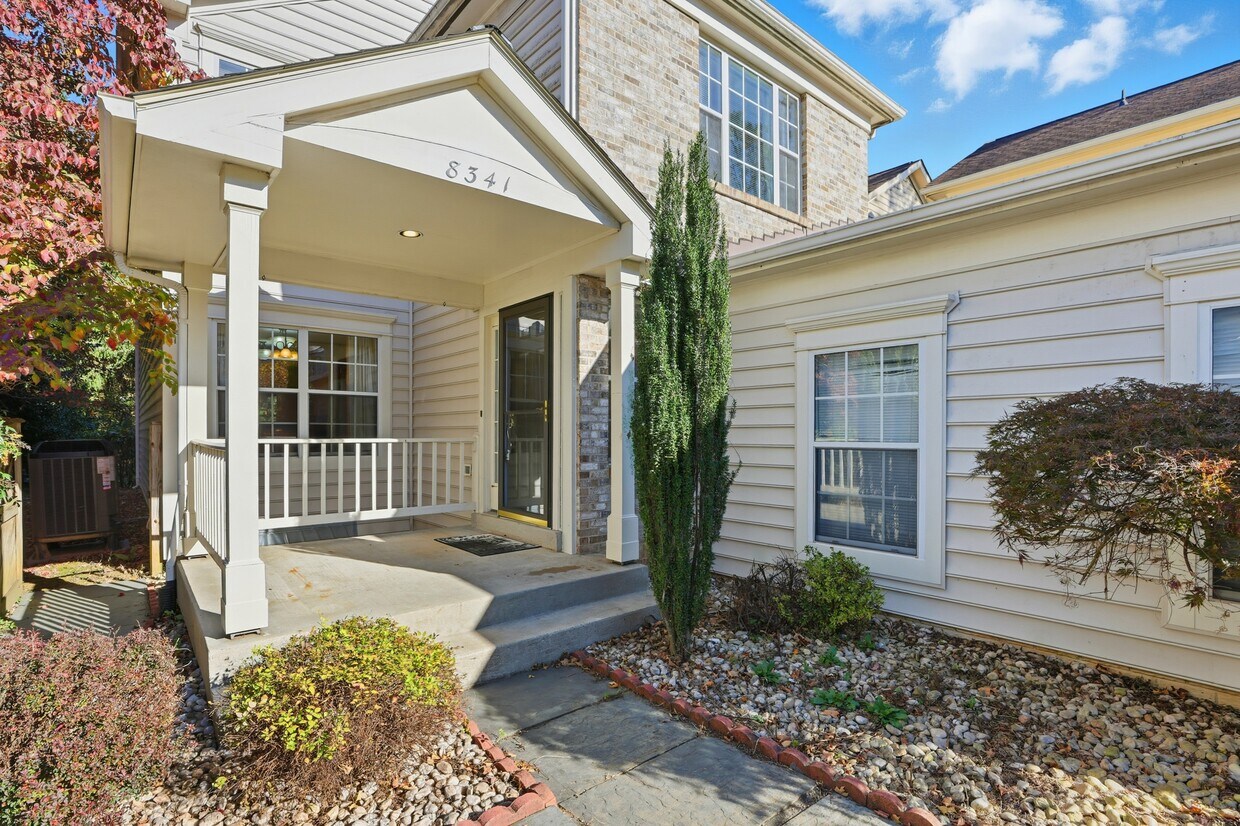 Foto principal - 8341 Marketree Cir