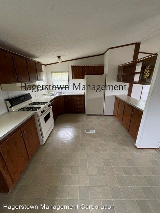 Building Photo - 3 br, 1 bath House - 16308 Ayrshire Ct