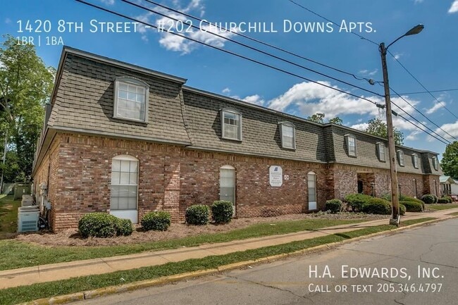 Building Photo - 1420 8th St