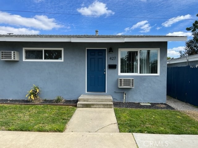 Primary Photo - 427 S Fern Ave