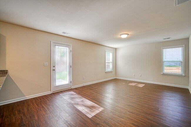 Foto del edificio - 580 Millsgate Cir