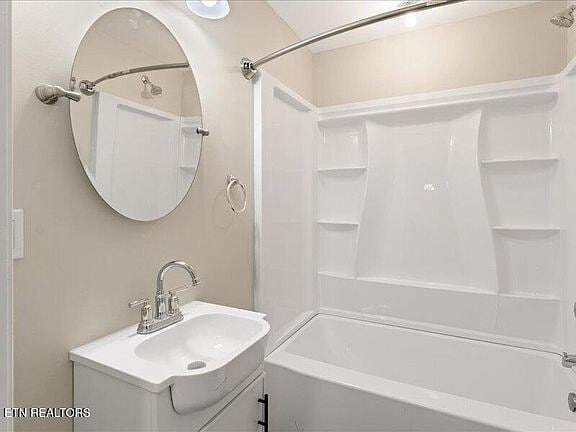 Foto del edificio - 2116 Mitchell St