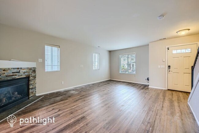 Foto del edificio - 1716 203rd St Ct E