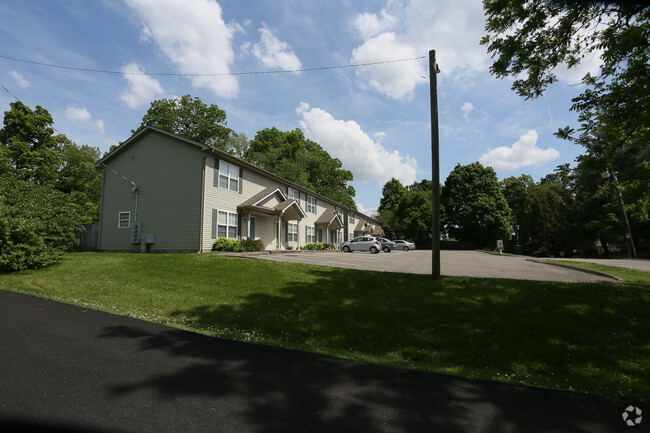 Foto del edificio - 5606 Boxwood Garden Way