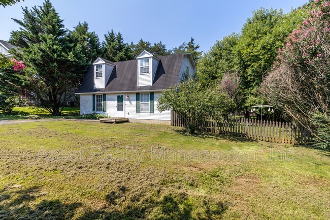 Foto del edificio - 7005 Buddy J Ln