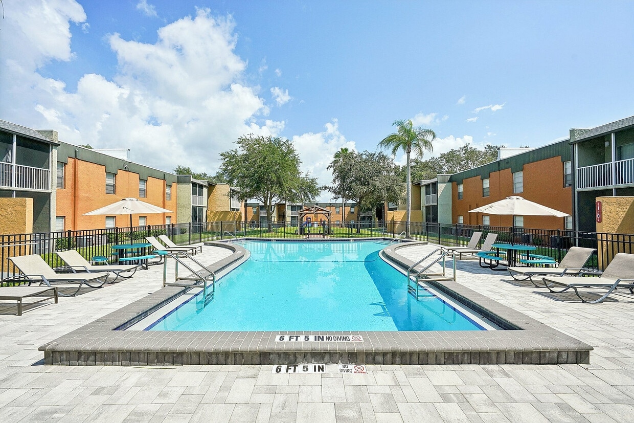 Primary Photo - River Rock Apartments