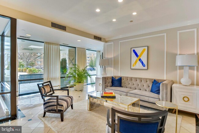 Foto del edificio - 1401 N Oak St