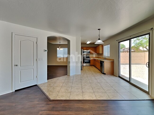 Building Photo - 3417 S 98th Ln