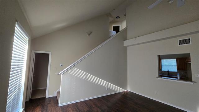 Building Photo - 1401 Ross Dr