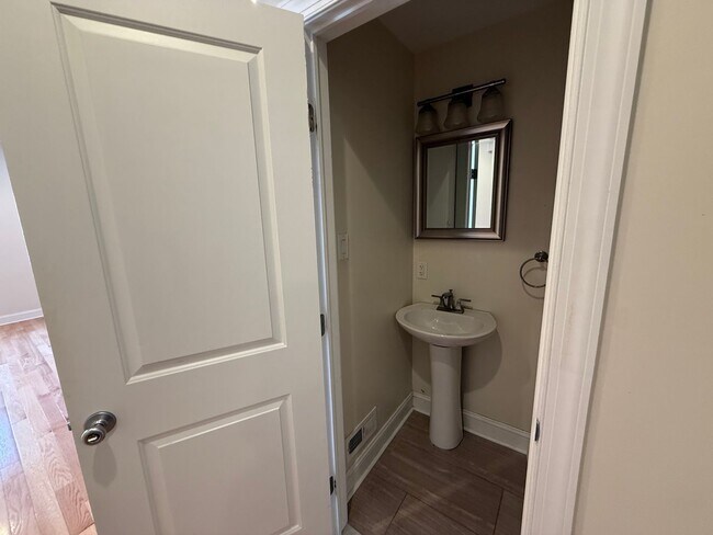 Photo - Charming Brick Rowhome Brewerytown