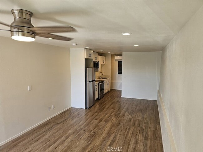 Foto del edificio - 35278 Acacia Ave