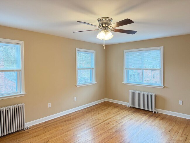 Foto del edificio - 8203 Garland Ave