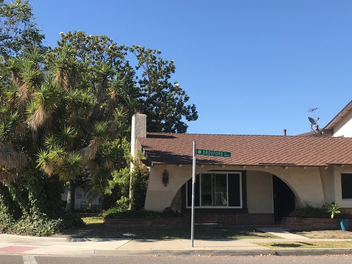 18718 Palo Verde Ave, Cerritos, CA 90703 Townhome Rentals in Cerritos