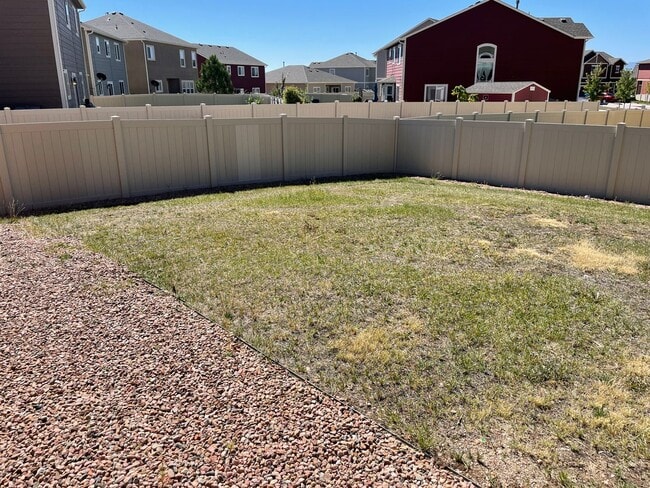 Building Photo - 3 Bedroom Home in D20 with easy commutes t...