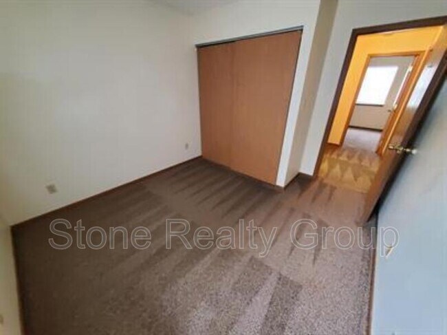 Foto del edificio - 820 Poplar St