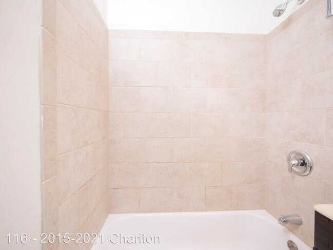 Interior Photo - 2015 Chariton St