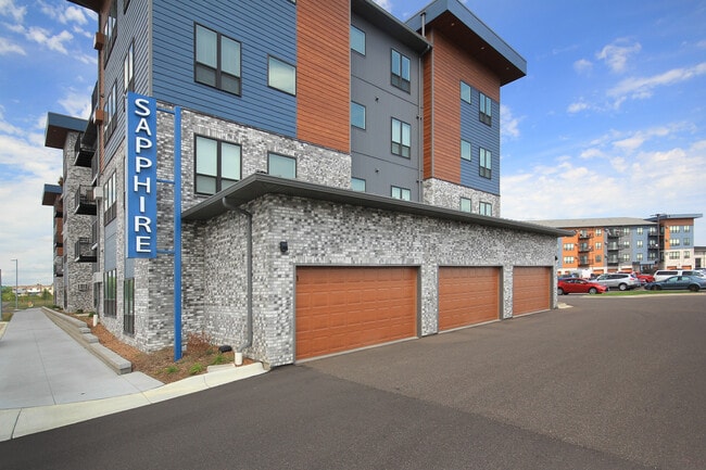 Building Photo - Sapphire Apartments