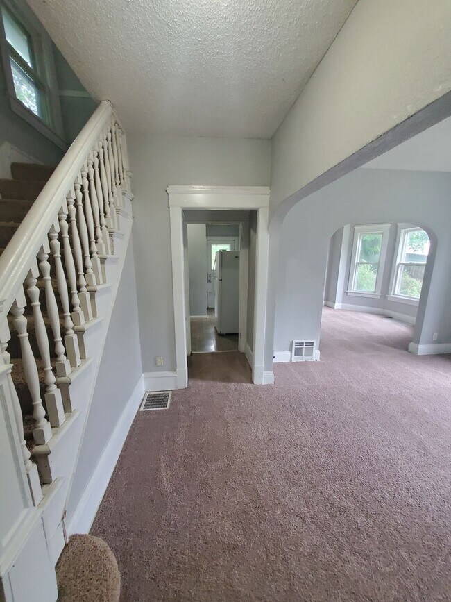 Foto del edificio - 2 Bedroom 1 Bath House in Moline