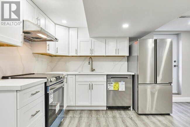 Photo du bâtiment - 79 Strathavon Dr