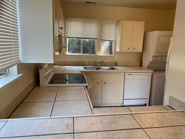 Foto del edificio - Seven Thirty, LLC (765)