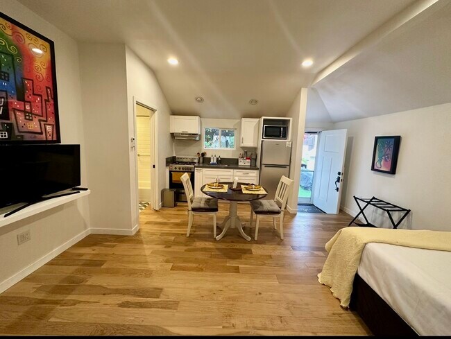 Foto del edificio - 2600 Delevan Dr