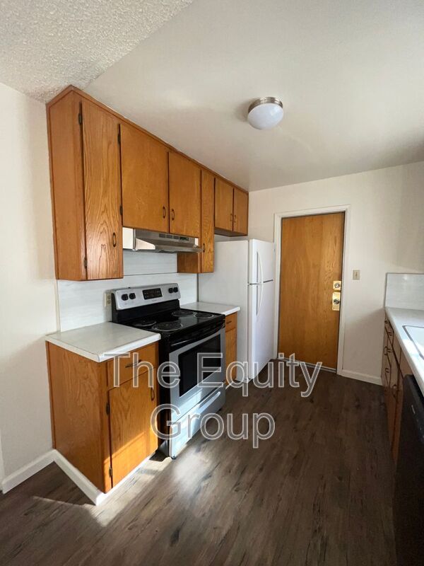 Foto del edificio - 3040 W Walnut Ave