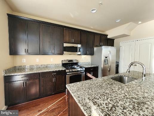 Building Photo - 22623 Sweetspire Dr