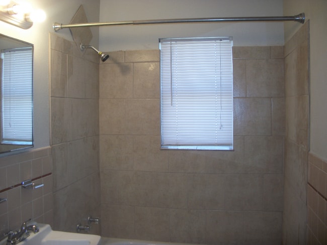 Building Photo - 1301 Ric Williamson Memorial Hwy