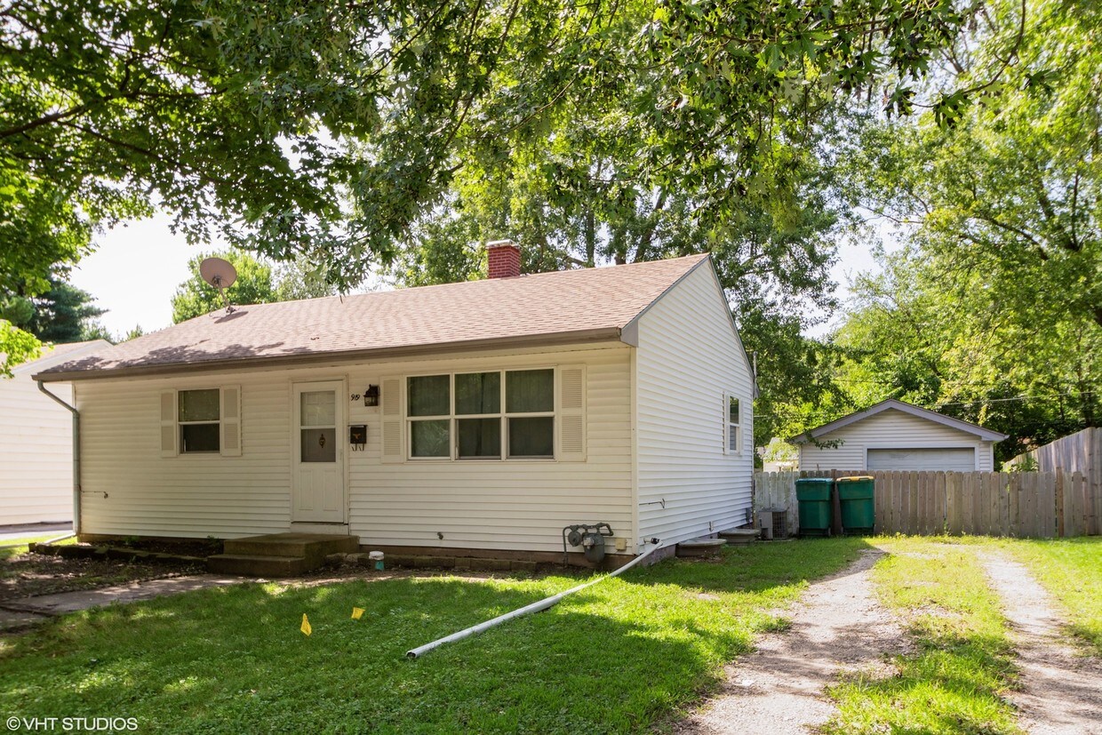 Primary Photo - 919 Westshire Dr