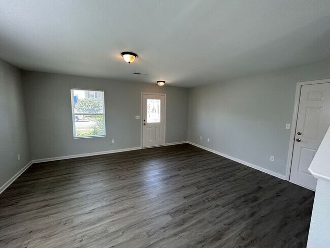 Foto del edificio - 3214 Castlecreek Dr SW