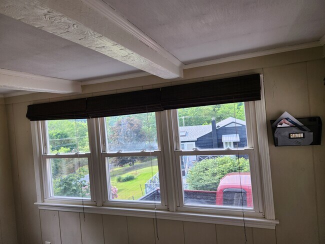 Building Photo - 99 Back River Rd