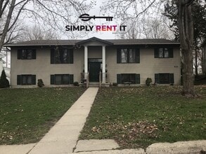 Building Photo - 625 4th St