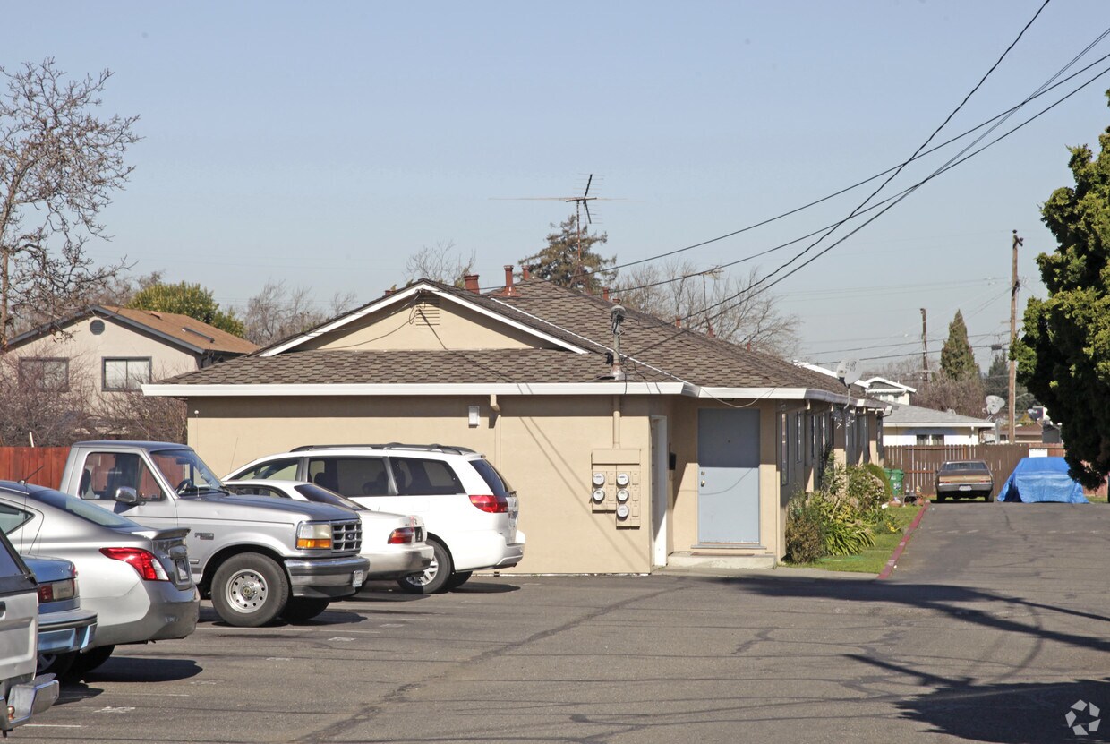 Bartlett Apartments Apartments in Hayward, CA