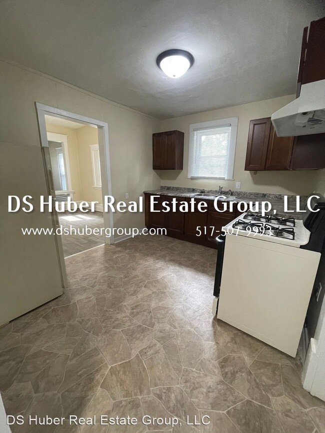 Building Photo - 4 br, 1 bath House - 1118 E Cesar Chavez