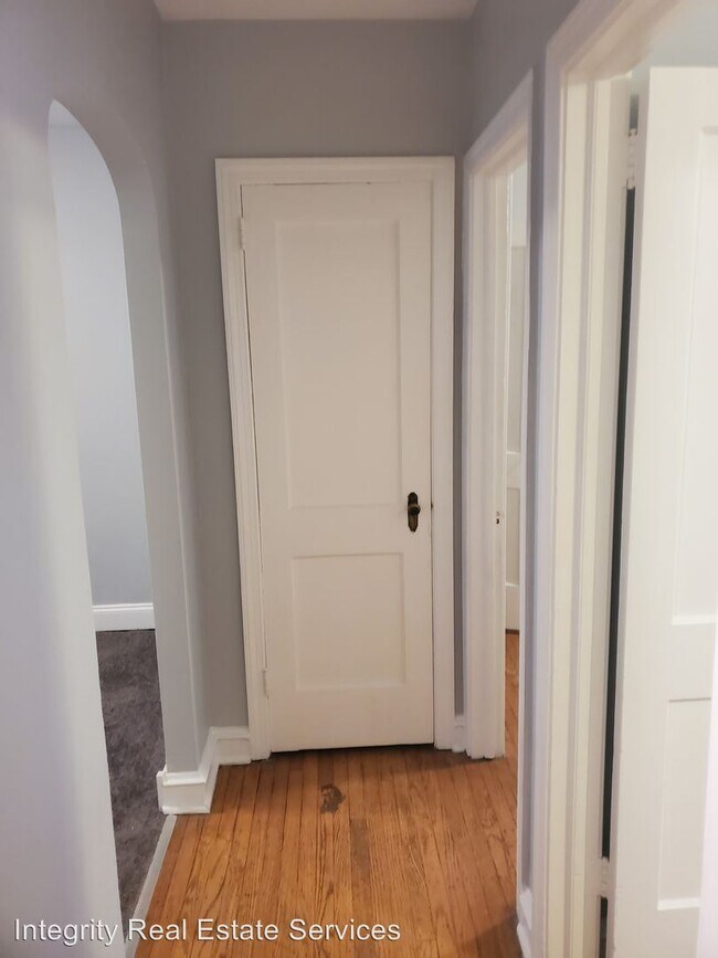 Foto del edificio - 328 E Olney Ave