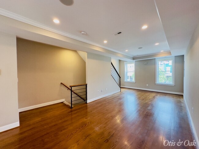 Building Photo - 3542-3513 13th St NW