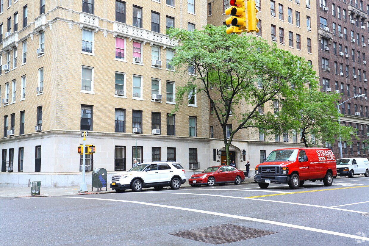 Foto del edificio - 908-910 W West End Ave