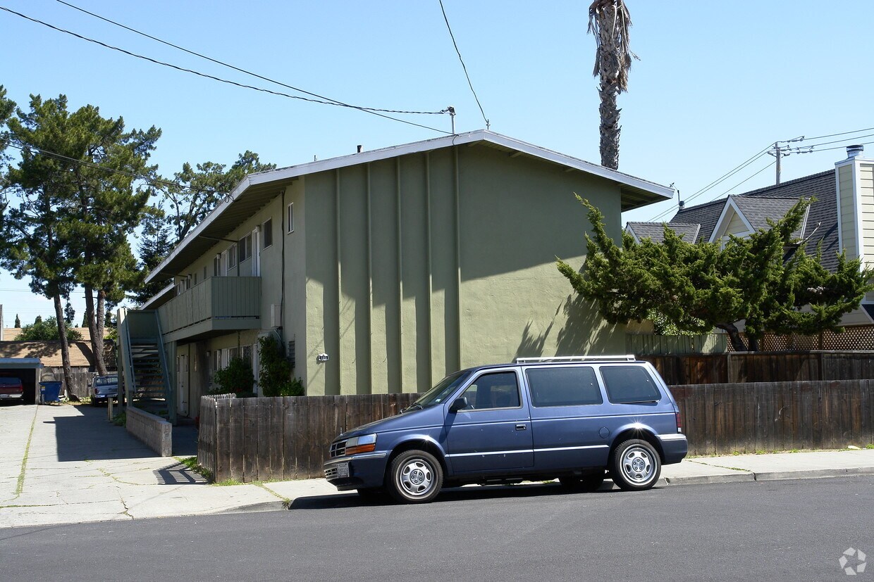 Foto del edificio - 585 Stambaugh St