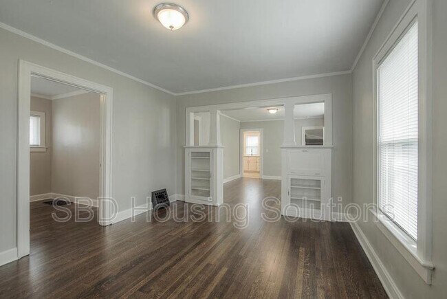 Foto del edificio - 801 S Ash Ave