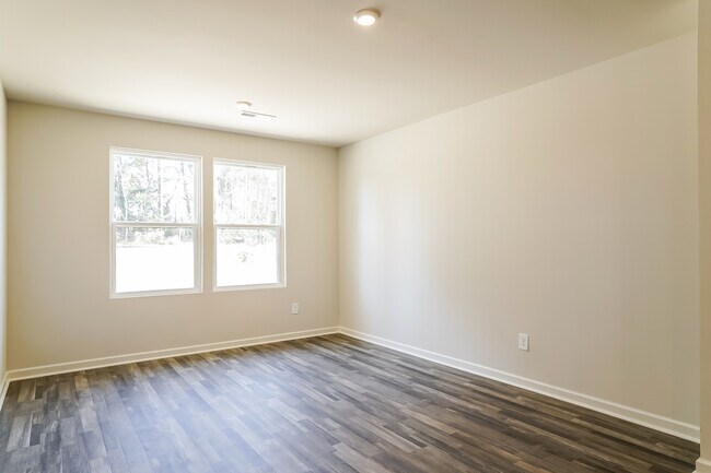 Building Photo - 209 Kyles Dr, Tarboro, NC