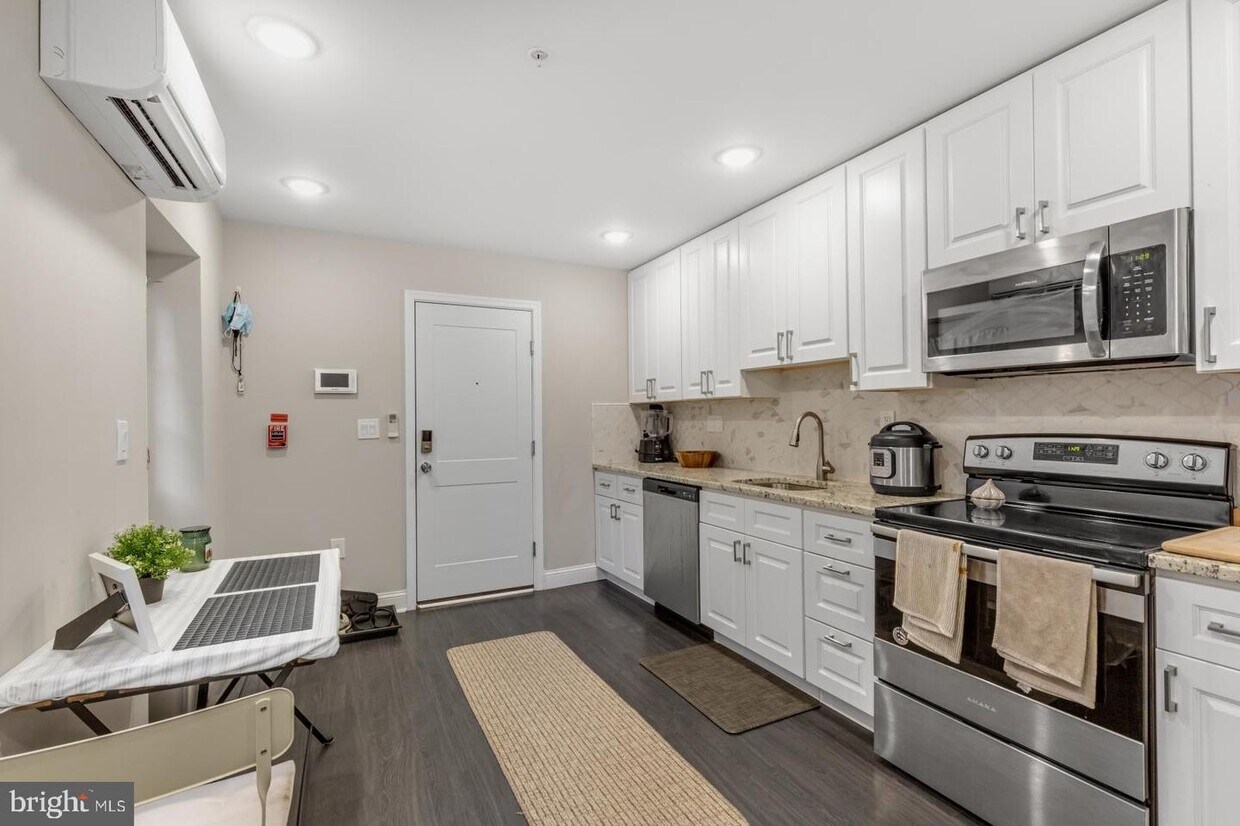 624 N 35th St Unit 2, Philadelphia, PA 19104 Apartment for Rent in