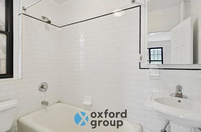 Building Photo - 1 bedroom in NEW YORK NY 10014