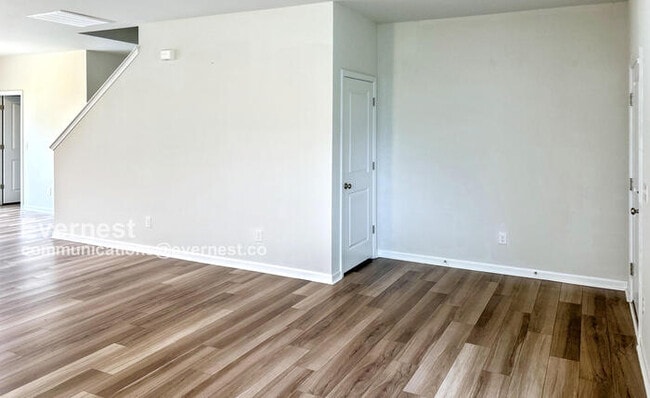 Foto del edificio - 425 Infinity Cir
