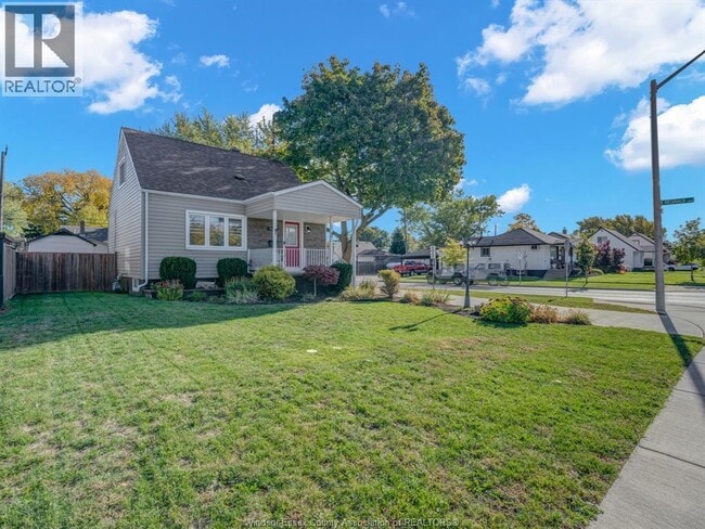 Building Photo - 1596 Olive Rd