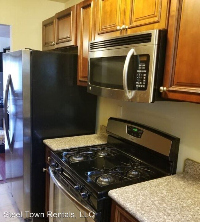 Foto del edificio - 2 br, 1.5 bath House - 247 Walnut St.